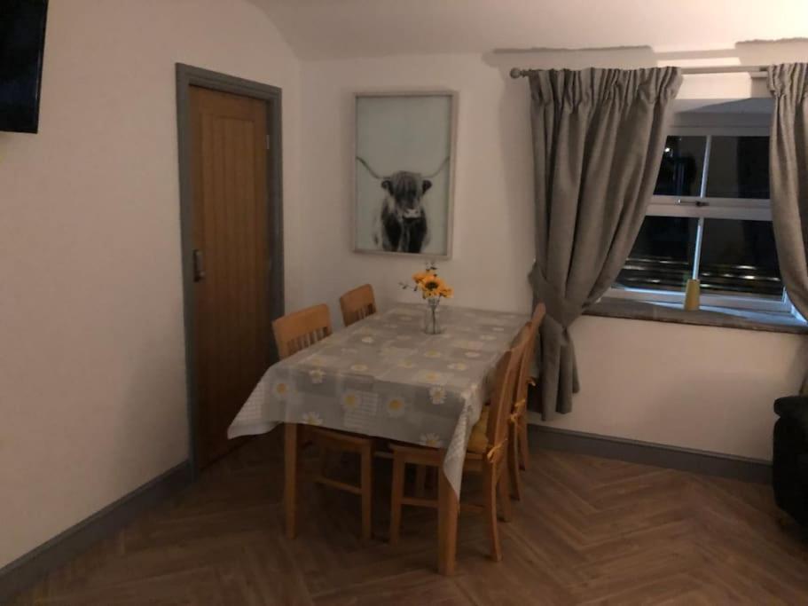 2 Bedroom Apartment, Cononley Near Skipton Eksteriør billede